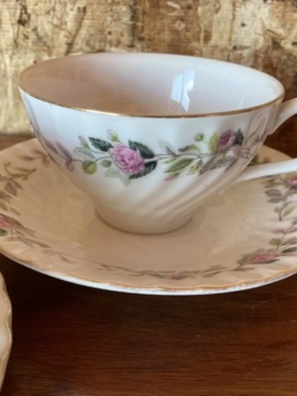 4 VINTAGE CREATIVE FINE CHINA #2345 JAPAN Tea Cups And Saucers Plate Pink Floral